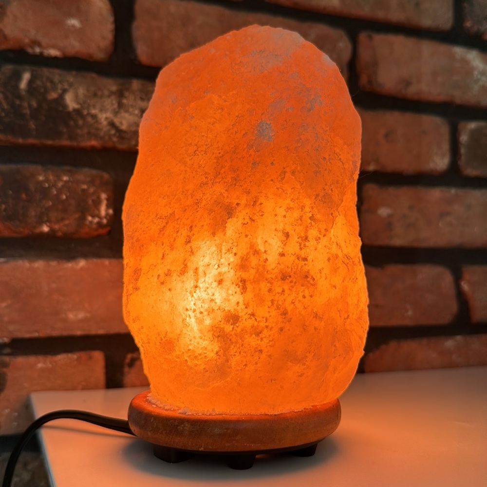 Himalayan salt lamp